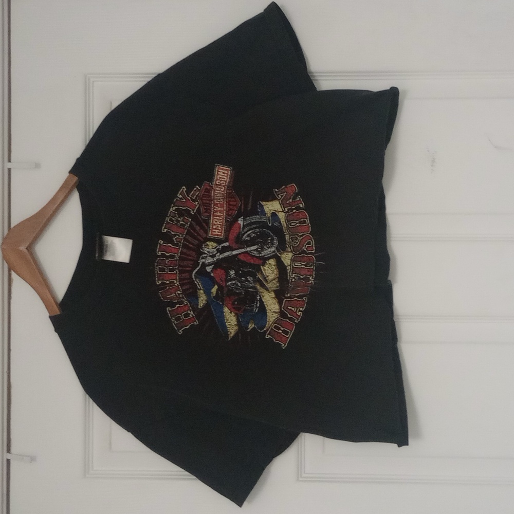 Harley-Davidson Black and Red Graphic Tee